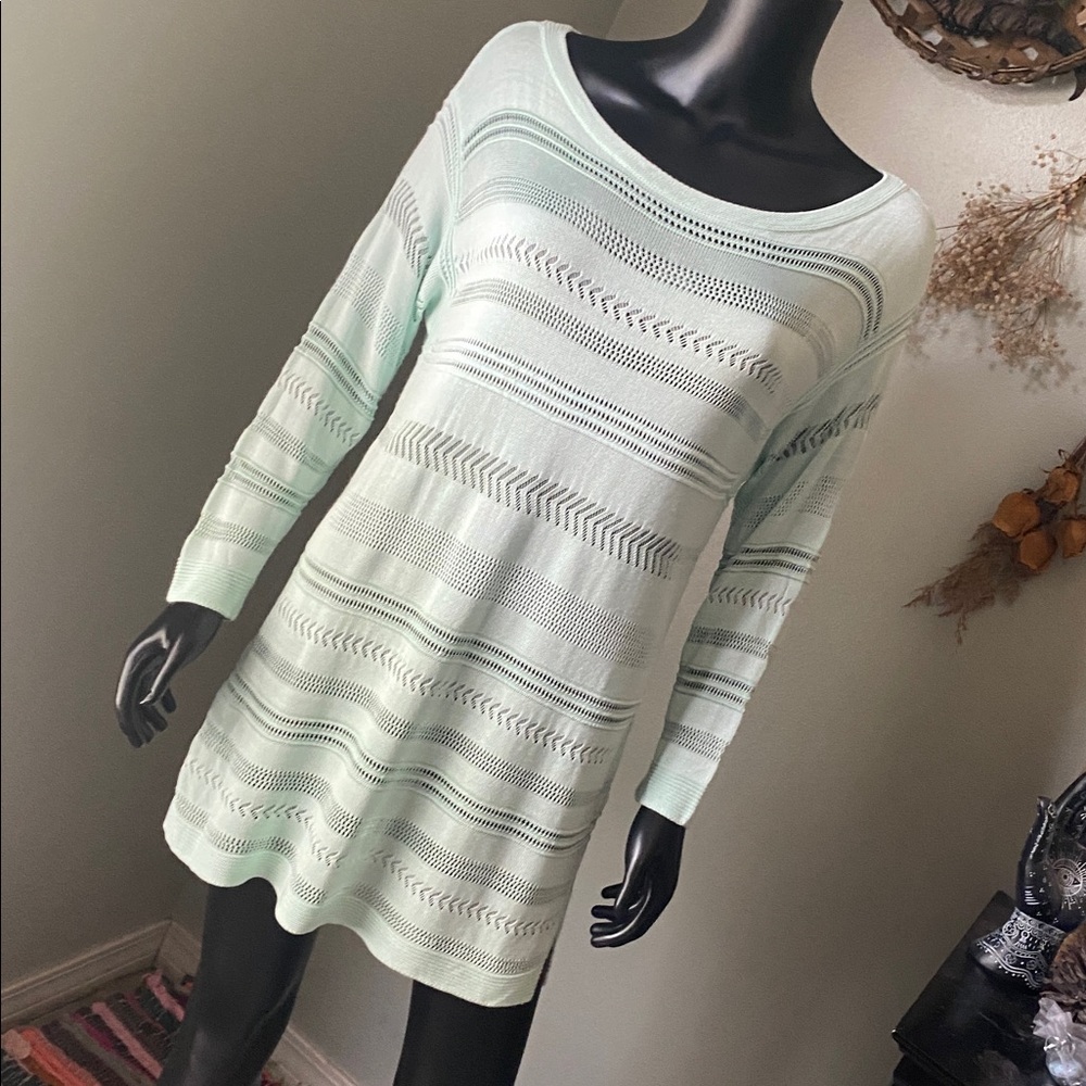 White House Black Market Mint Knit Sweater